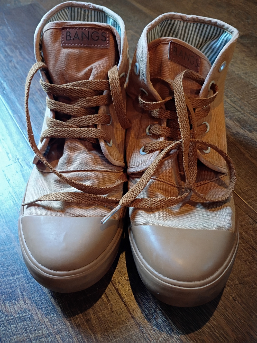 BANGS High Top Sneakers in Camel Brown
